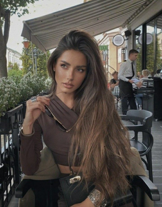 Bombshell waves in chocolate brown