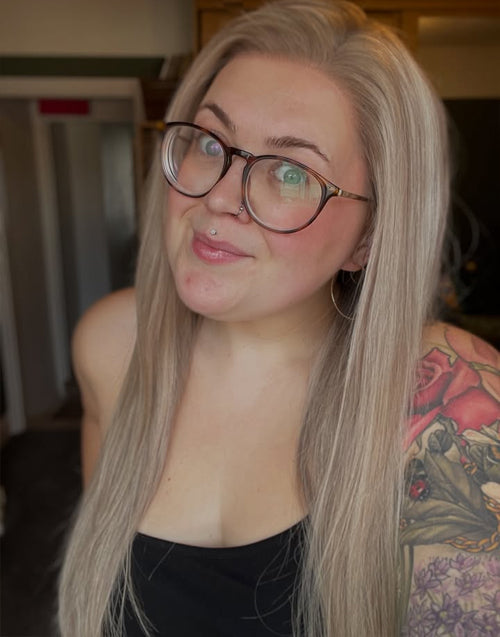 Customer try-on photo of the Cela 360 Lace Wig.